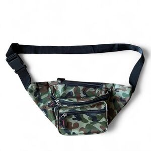 Men's Camouflage Belt Bag